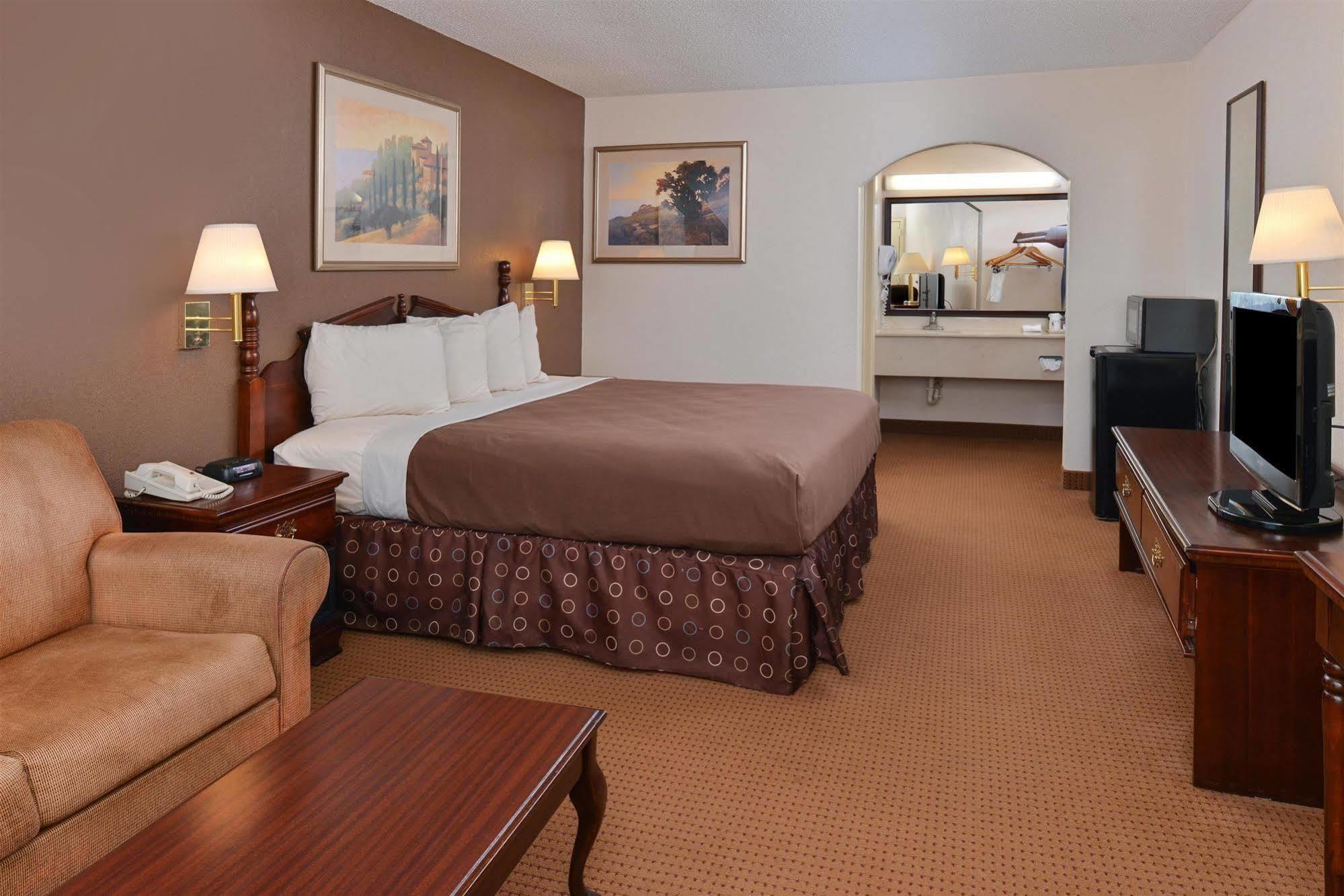 Americas Best Value Inn Denham Springs Dış mekan fotoğraf